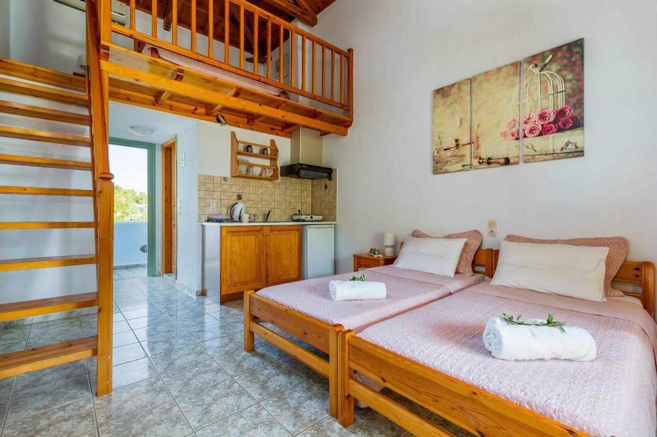 Smaragdi Rooms And Studios Skopelos Extérieur photo