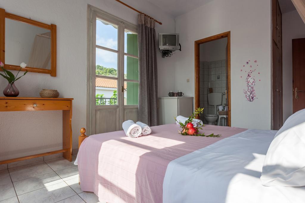 Smaragdi Rooms And Studios Skopelos Extérieur photo